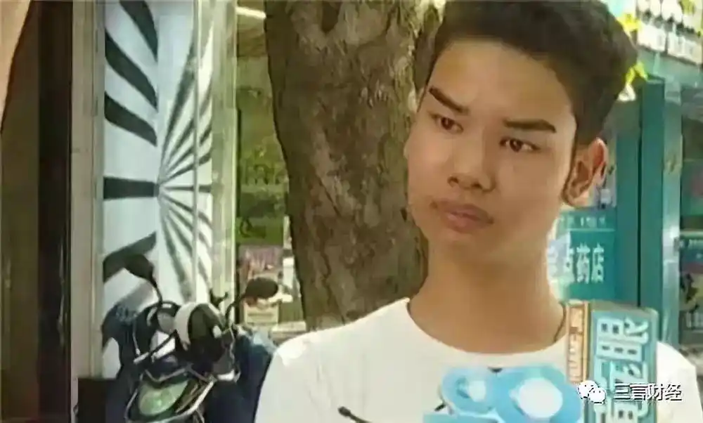 网红如何成为明星_想当网红黑料太多,_网红明星化路径分析